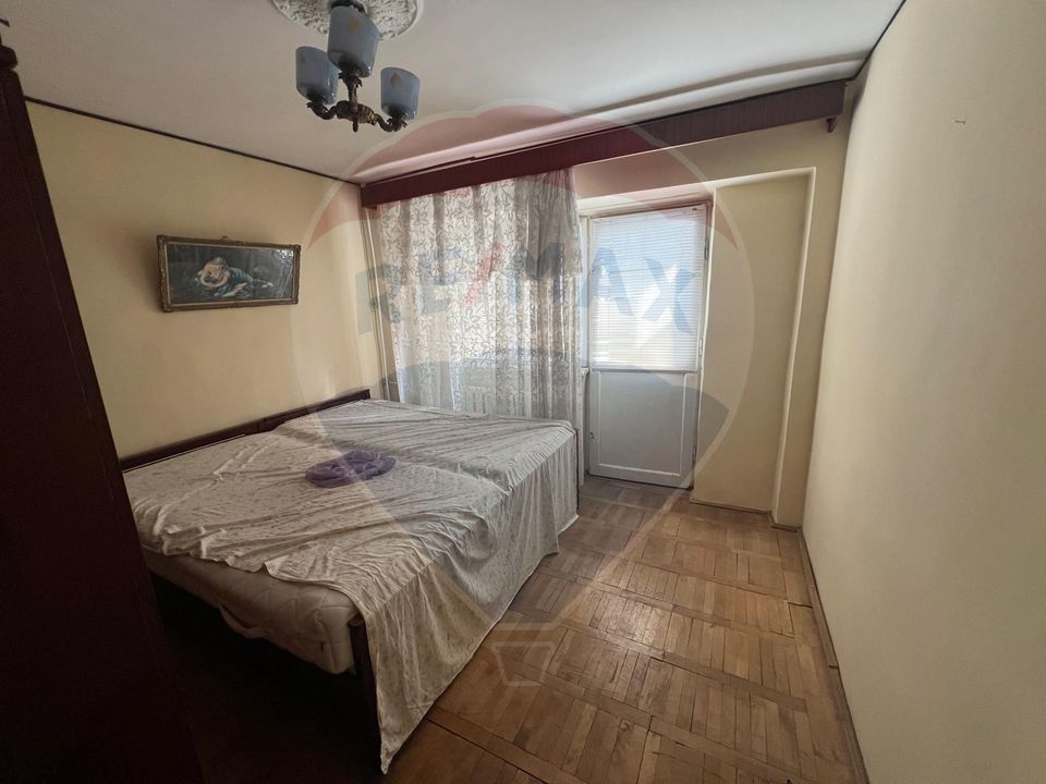 Apartament 3 camere în zona Pompieri