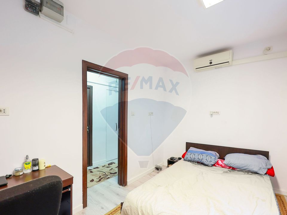 4 room Apartment for sale, Central area