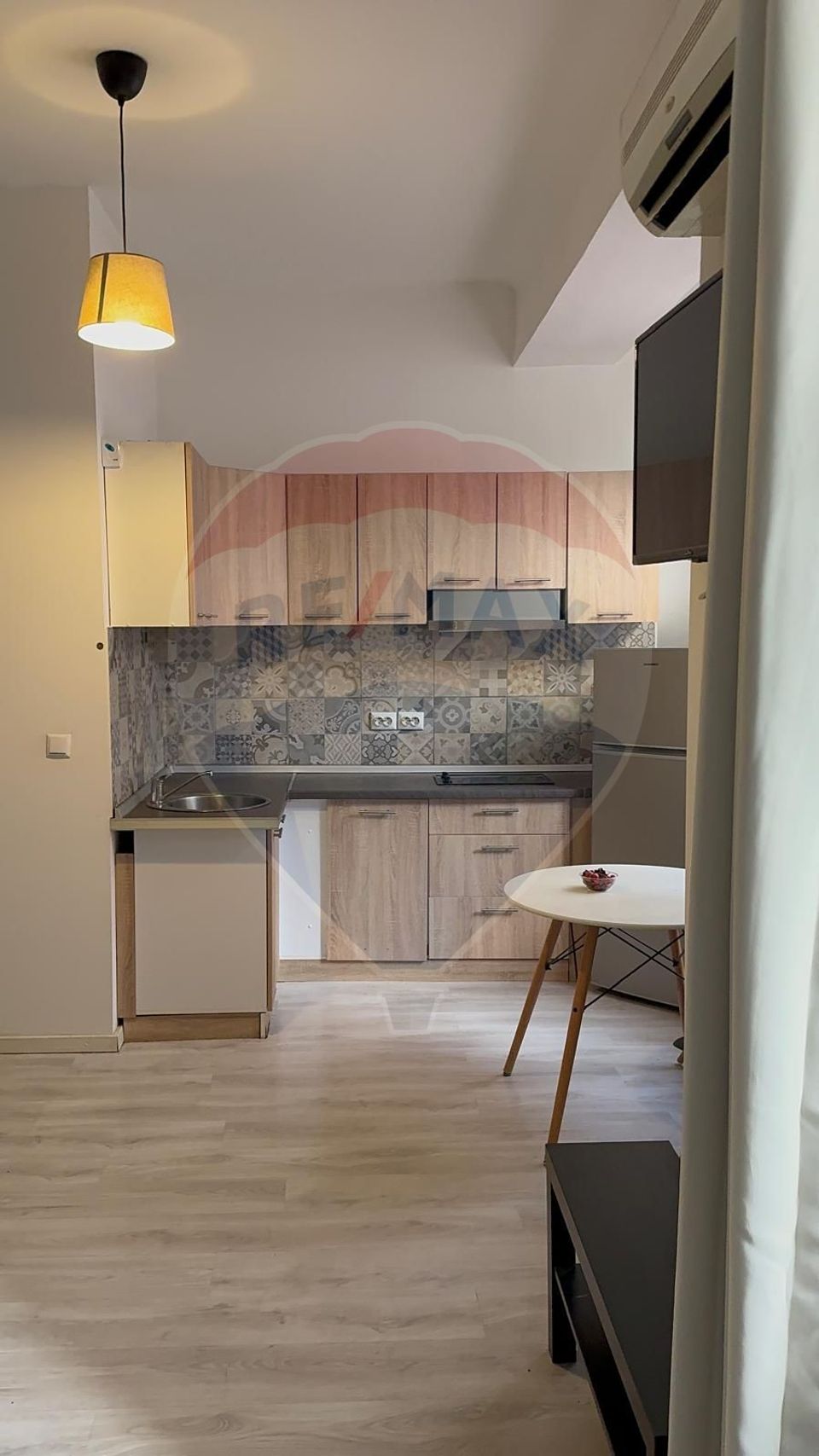 Apartament cu 3 camere metrou Gara de Nord 97 mp utili