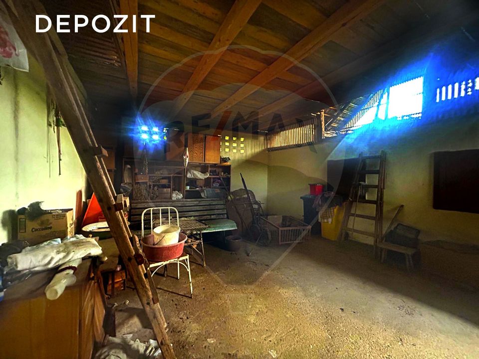 Casă din caramida cu 4 camere de vânzare in Bucumi MM langa DN