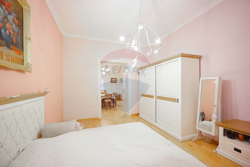 De vânzare Casǎ cu 4 camere, singur în curte, Ultracentral.