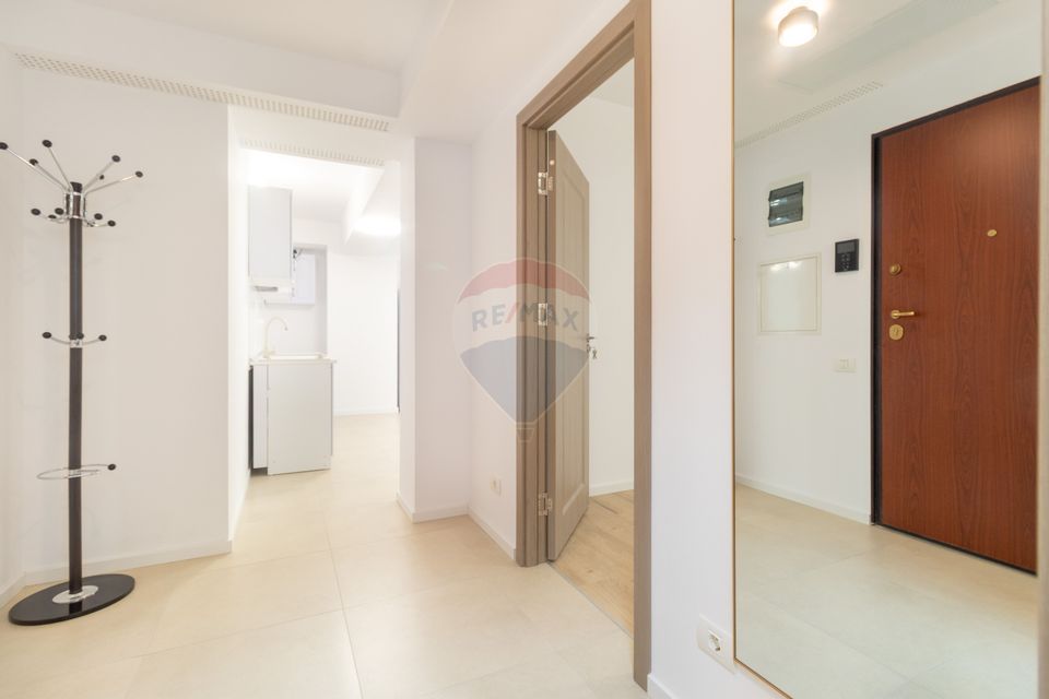 Prima inchiriere, totul nou 3 camere si parcare subterana, Petrom City