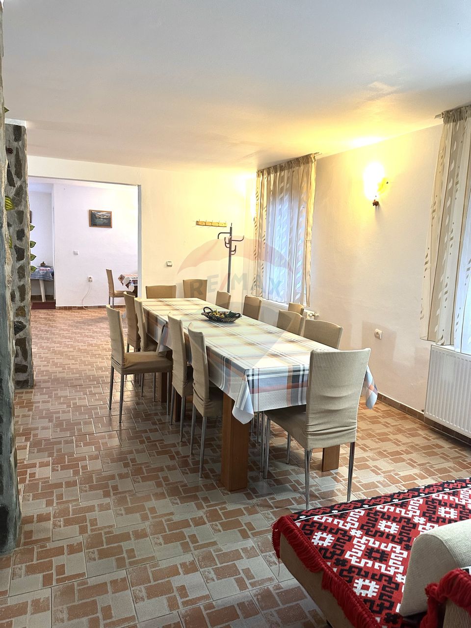 12 room Hotel / Pension for sale