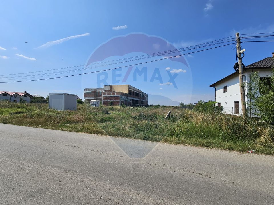 Plot of land for sale 3071sqm Mihailesti Str complex