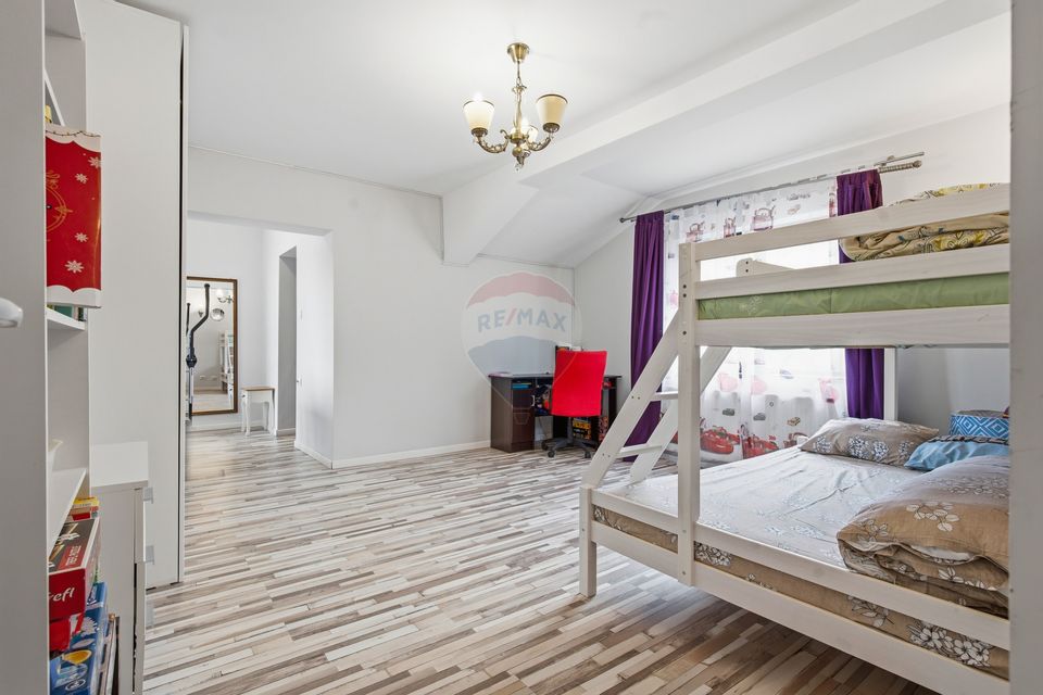 9 room House / Villa for sale