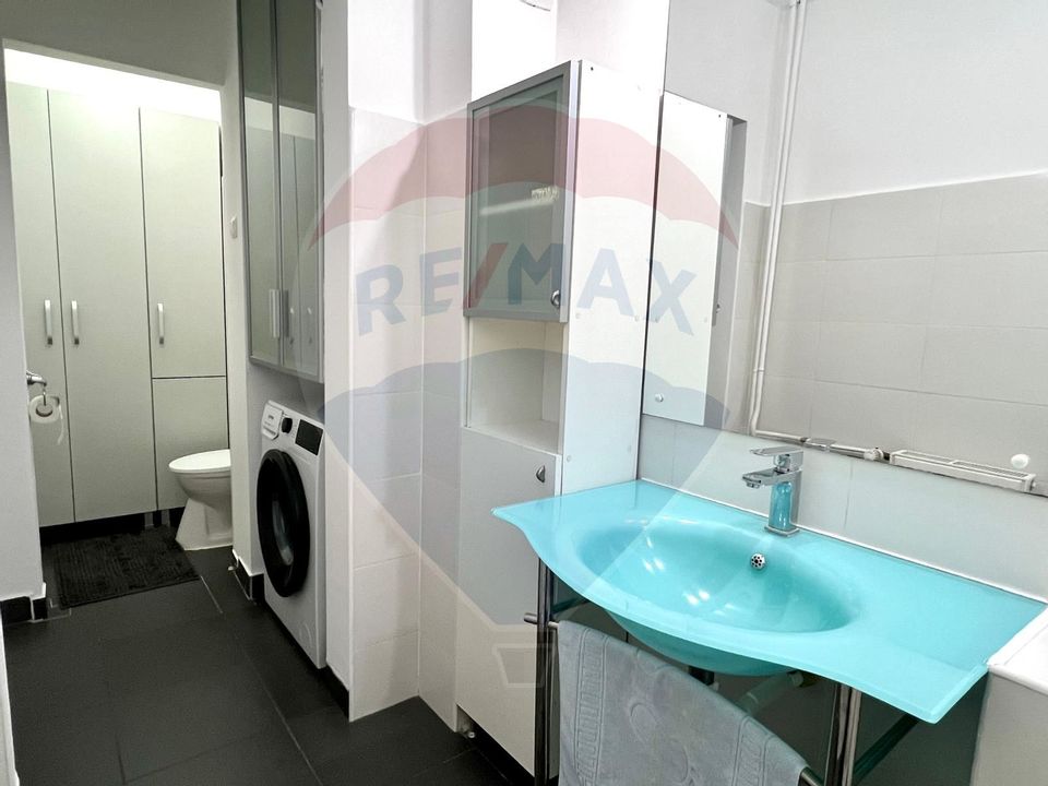 De închiriat apartament cu 3 camere, în zona Dacia