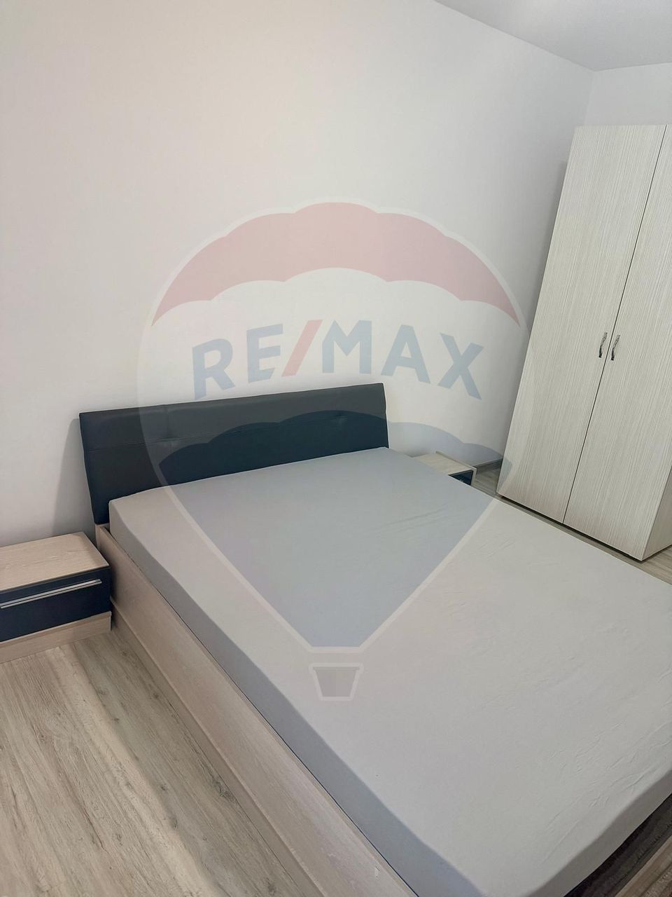 Apartament cu 2 camere de închiriat în zona Ultracentral