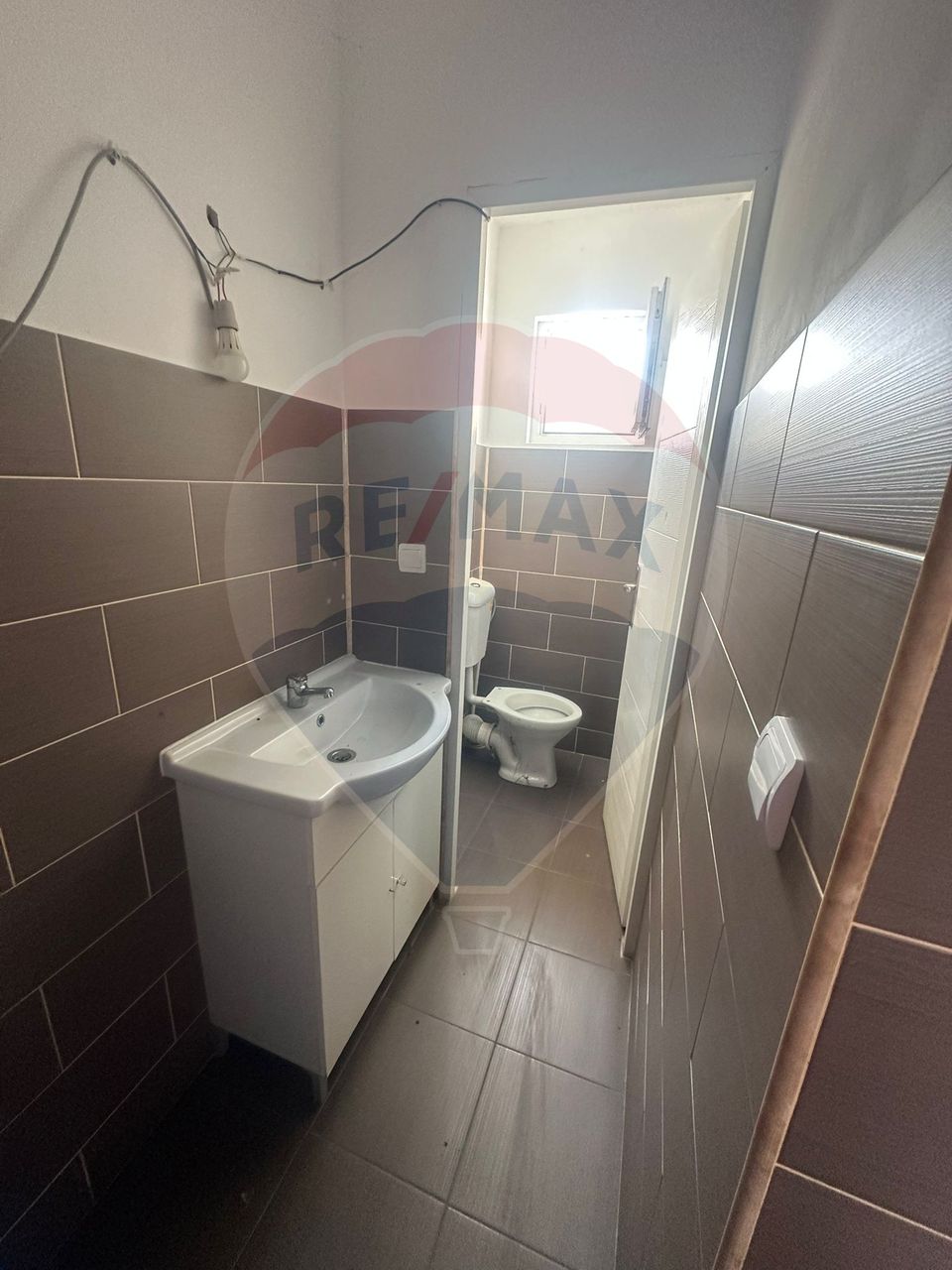 Spațiu comercial de 256mp de vânzare