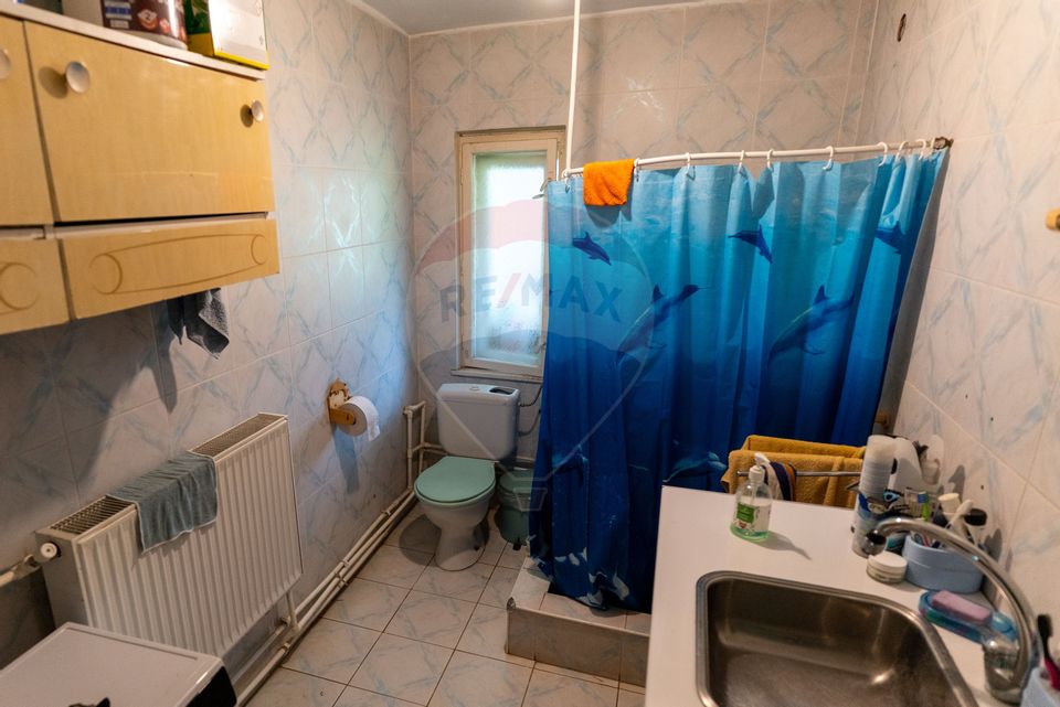 Casă / Vilă cu 10 camere amplasate in 2 corpuri de cladire de vanzare