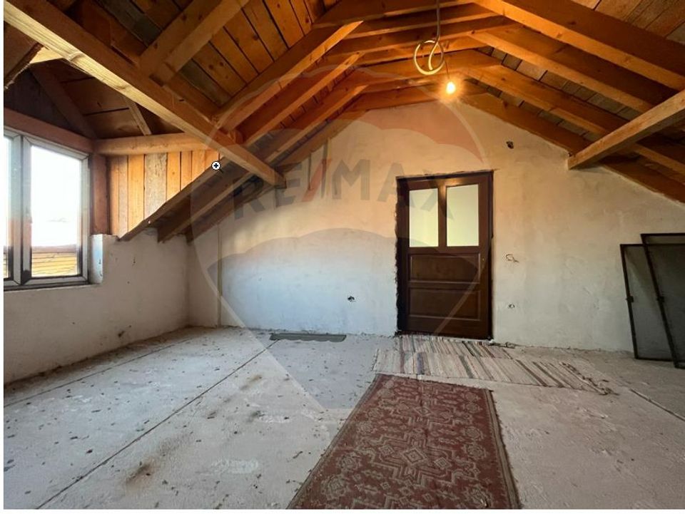 Vilă  de vânzare in Sadu