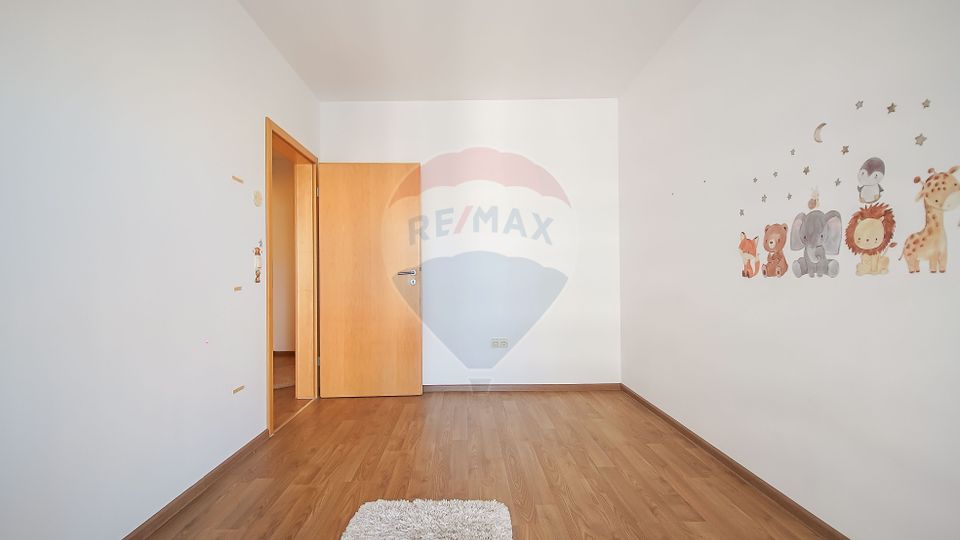 3 room Apartment for sale, Tractorul area