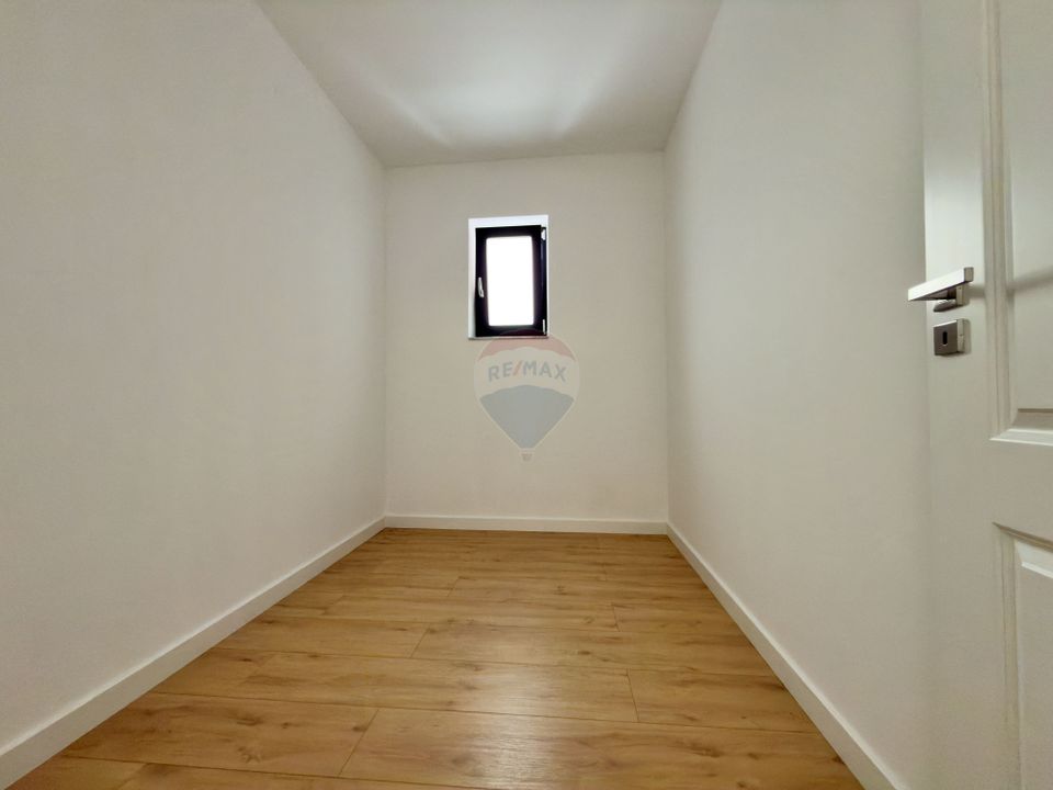 4 room House / Villa for sale