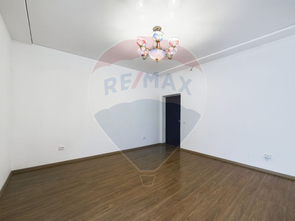 4 room House / Villa for sale, Eroii Revolutiei area