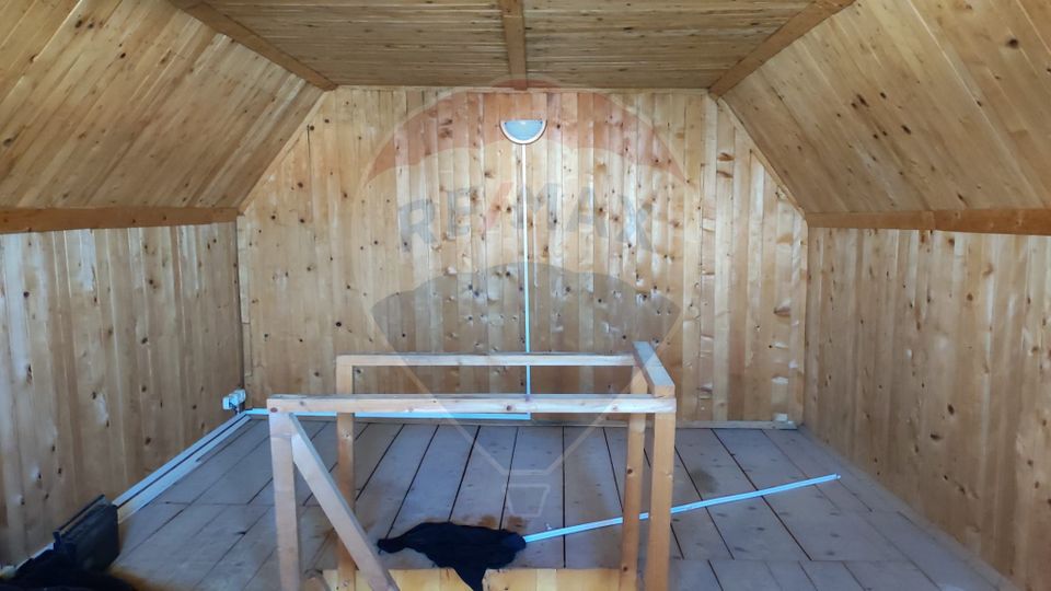 Casă 5 camere 2324 mp teren de vânzare Fughiu-Osorhei 12 km de Oradea