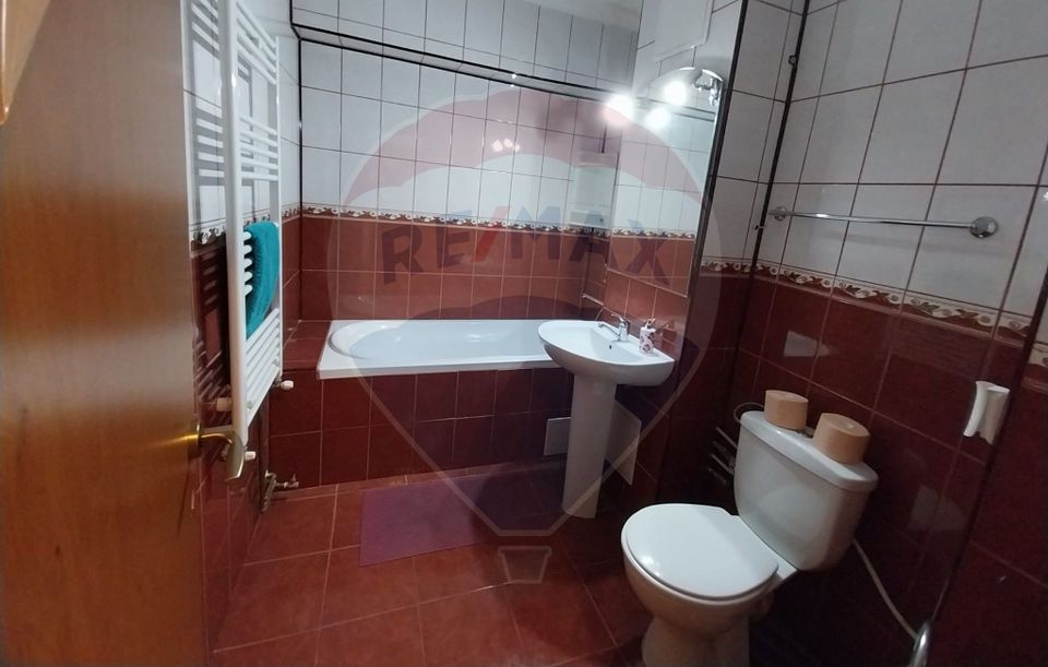 Apartament cu 3 camere  Promenada- Calea Severinului-Toporasi