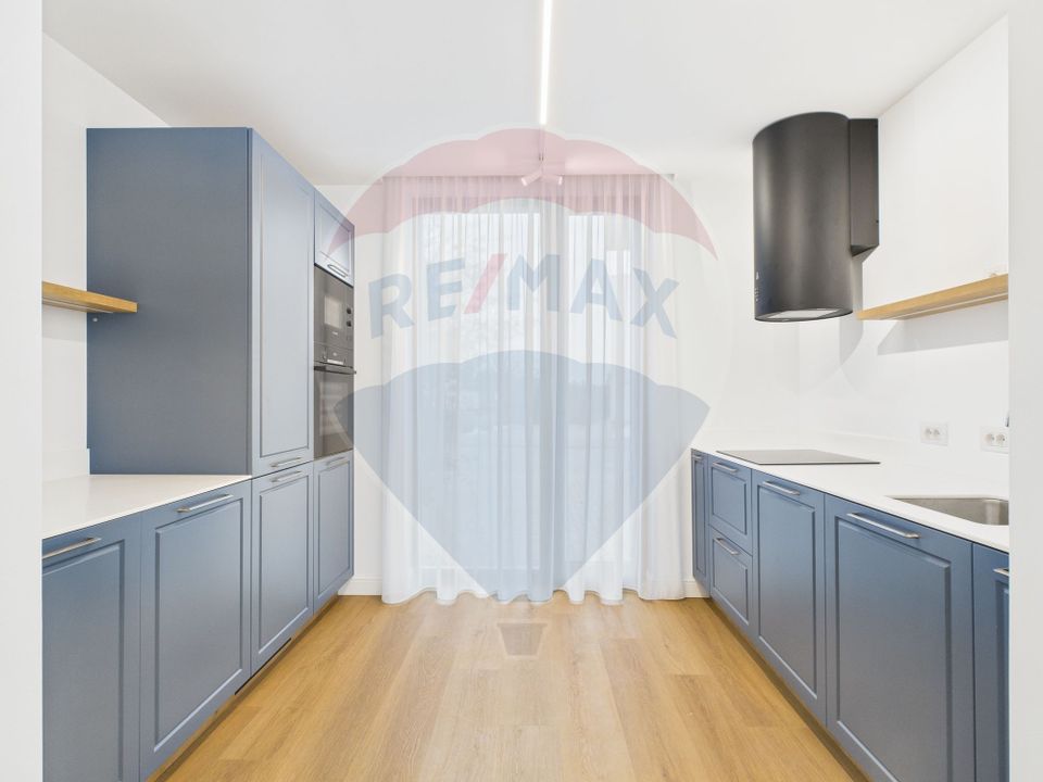 Vila luminoasa cu 4 camere si panouri solare in Amber FOREST Tunari