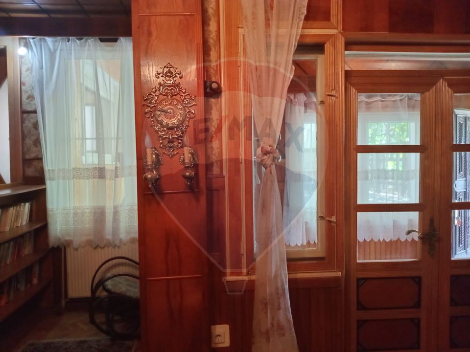 Vila  deosebita de vânzare în zona Ultracentral (EROUL NECUNOSCUT!!)