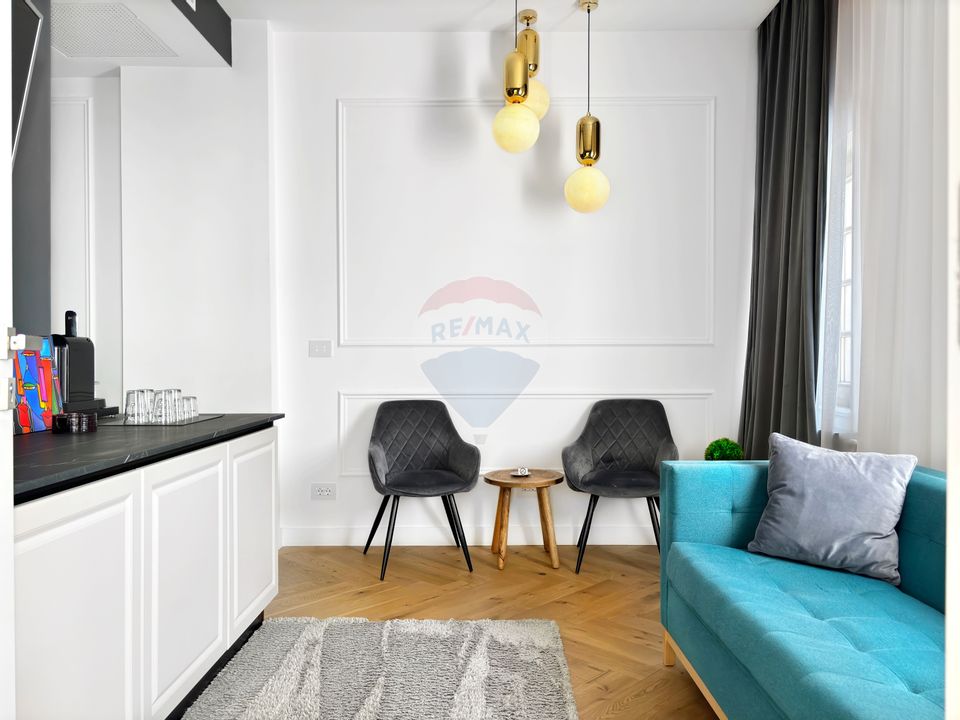 Vedere directă spre Piața Unirii, finisaje lux, apart. chirie, 97.6 mp