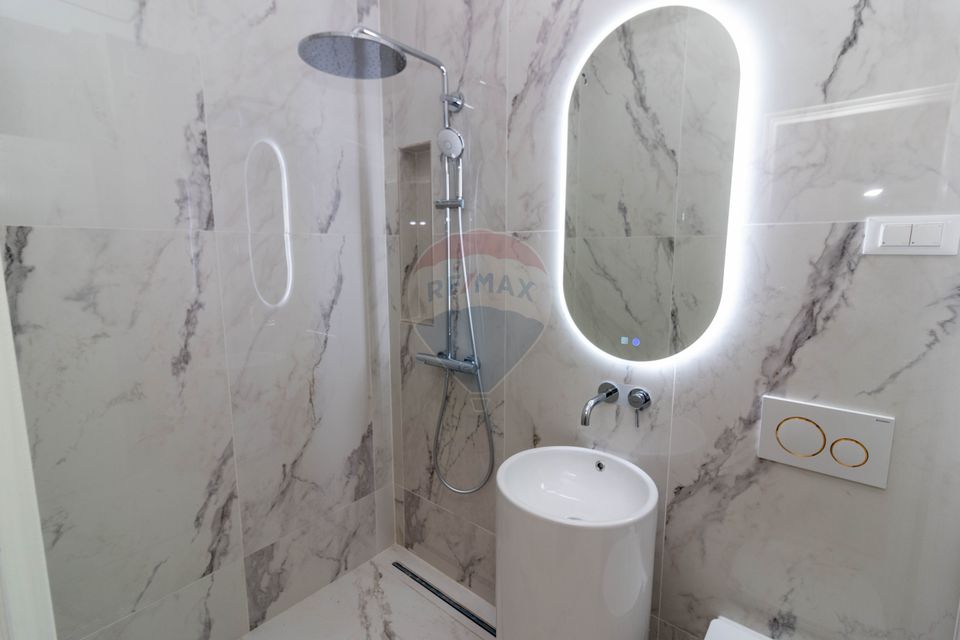 Apartament nou de 3 camere Nemobilat de inchiriat in zona Aviatiei