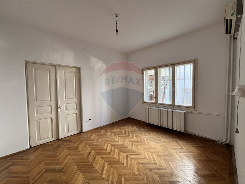 10 room House / Villa for rent, Eminescu area