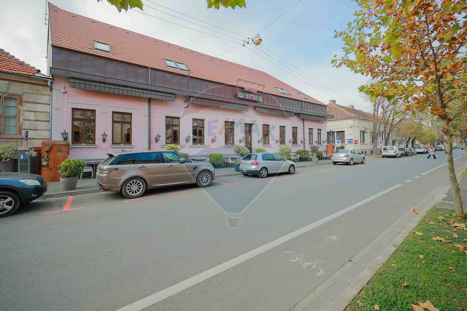 De vânzare - Proprietate premium în zona istorică a Oradiei