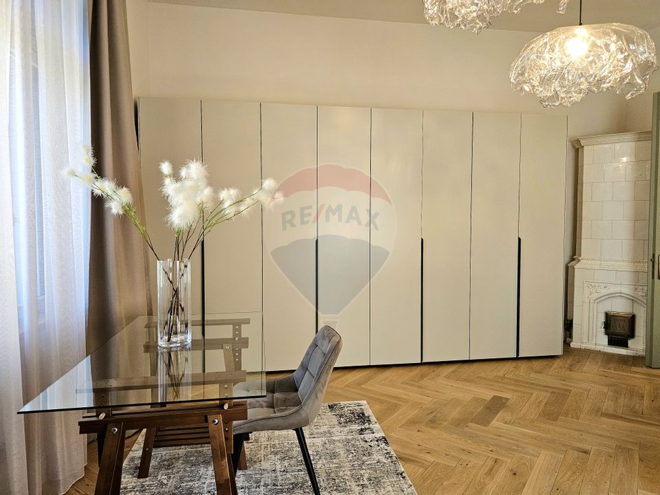 Apartament ULTRAFINISAT cu 2 camere, parcare de închiriat Ultracentral