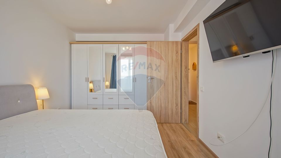 2 room Apartment for rent, Tractorul area