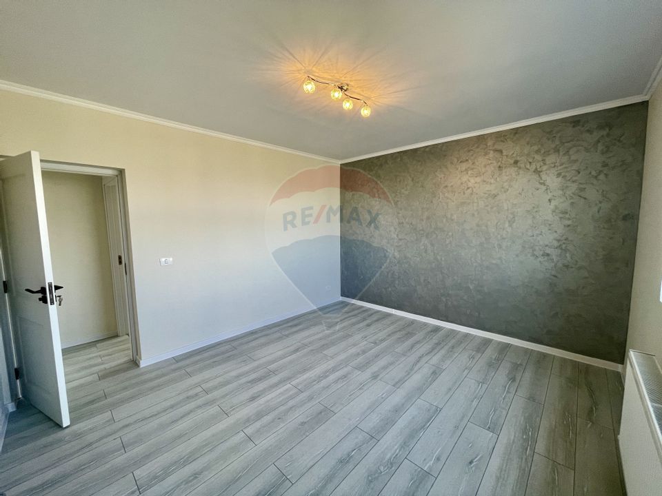 Casă / Vilă cu 3 camere de vânzare în zona Vest