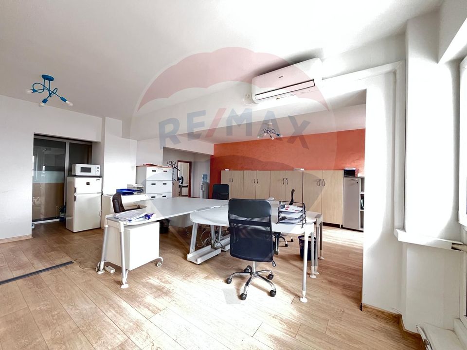 Office space - 108sqm - for rent in Vitan Mall area