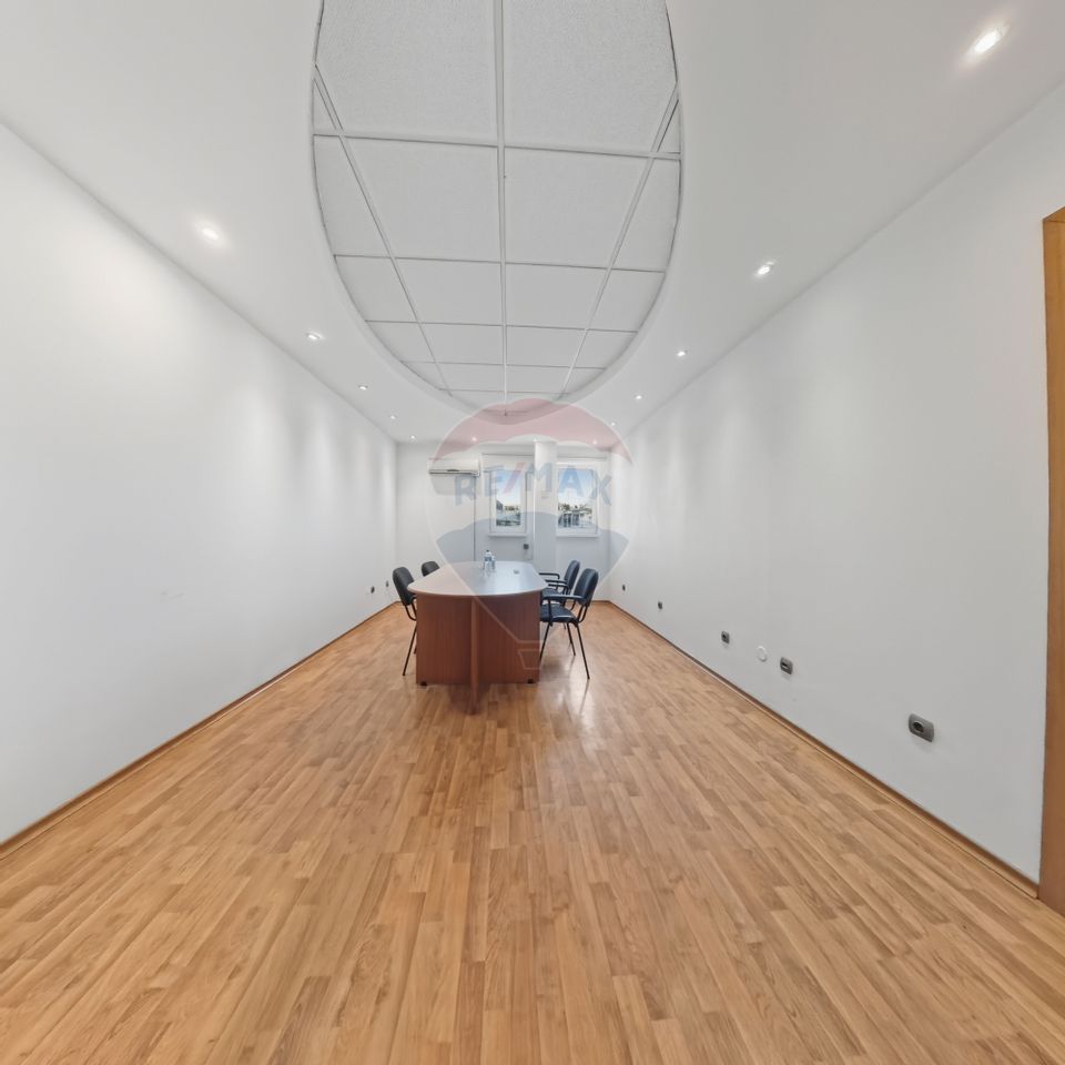 550sq.m Industrial Space for sale, Calea Romanului area