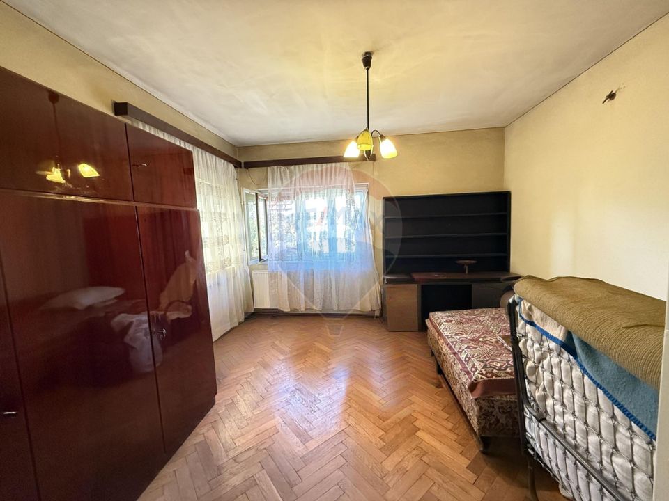 Land 1,100sqm Strada Luica