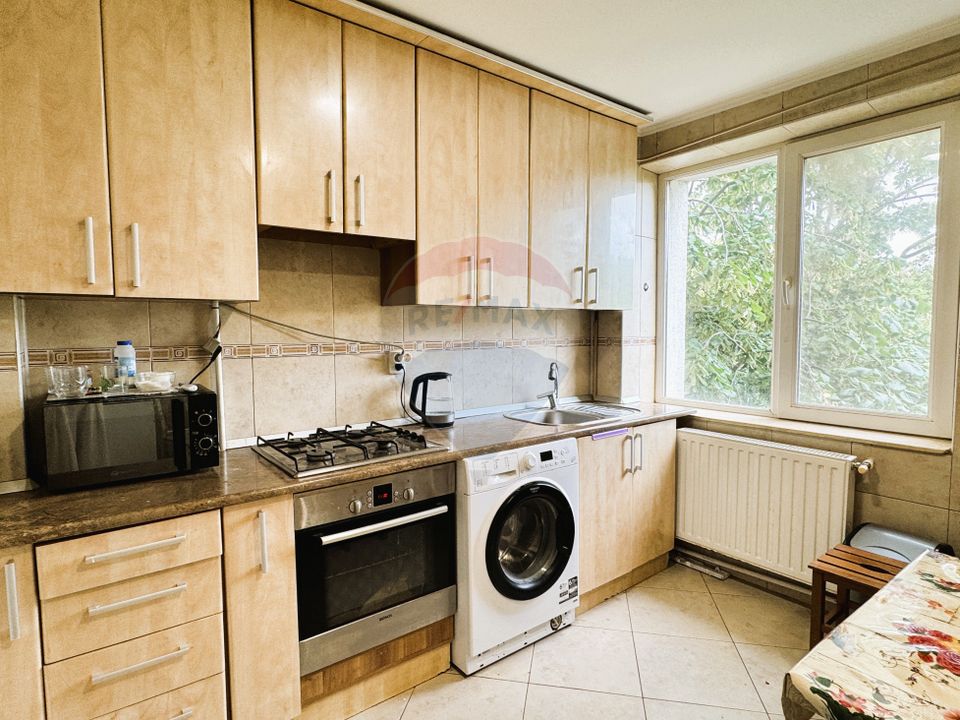 De Vanzare Apartament 4 camere - Ultra Central (orientare N-S)