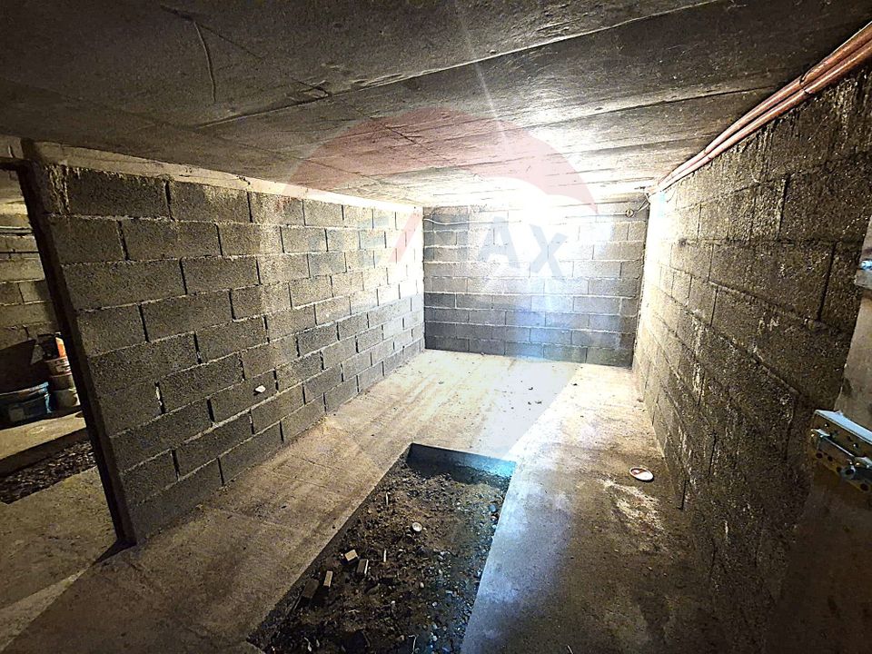 Casă / Vilă de vanzare in Serbanesti