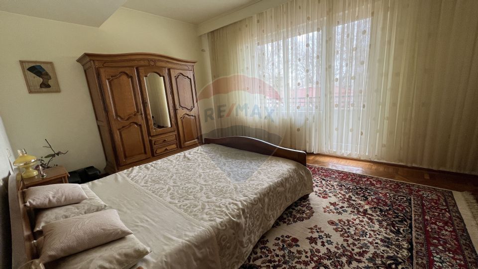 700sq.m Proprietate specială for sale, Ultracentral area