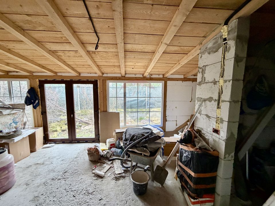 Casă cu 4 camere de vânzare