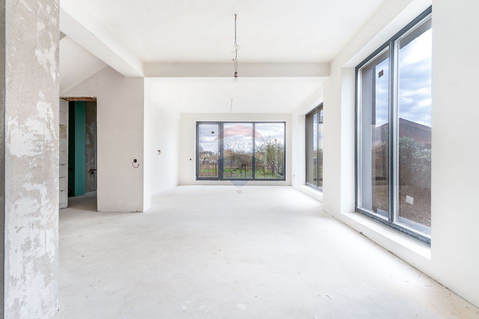 Duplex 5 camere, 60mp terase, zona linistita, comision 0