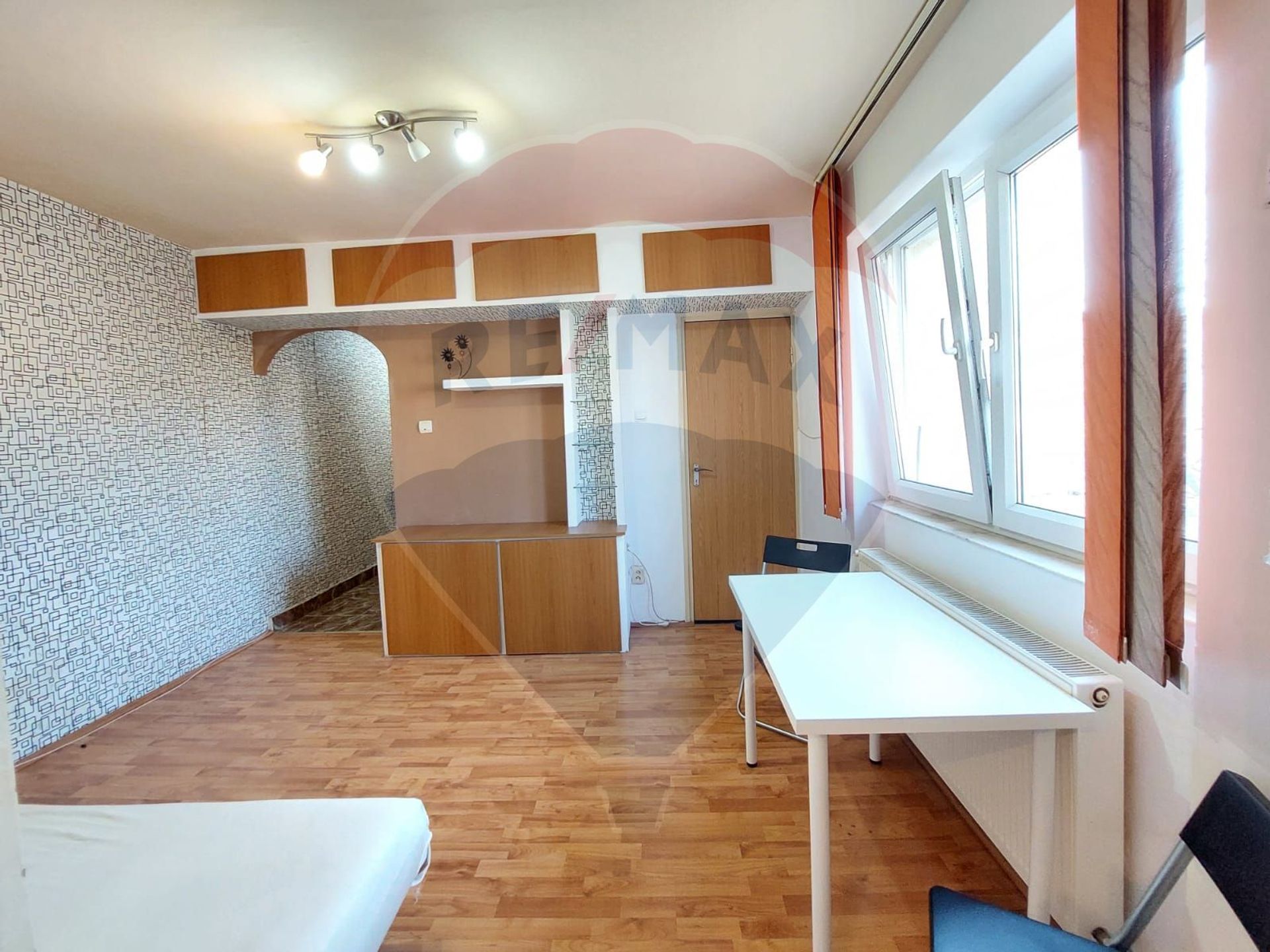 Apartament 2 camere vanzare in bloc de apartamente Timis, Lugoj