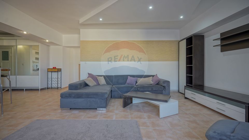 Apartament 3 camere cu panorama in Centrul Civic