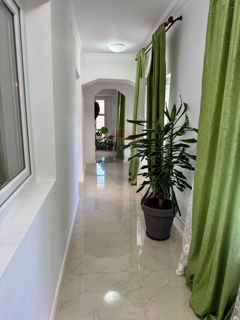 Casă / Vilă cu 6 camere de vânzare în zona Ultracentral