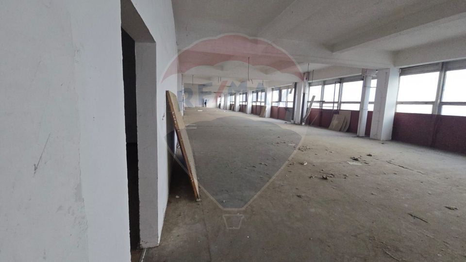 2,428sq.m Commercial Space for rent, Nord-Est area