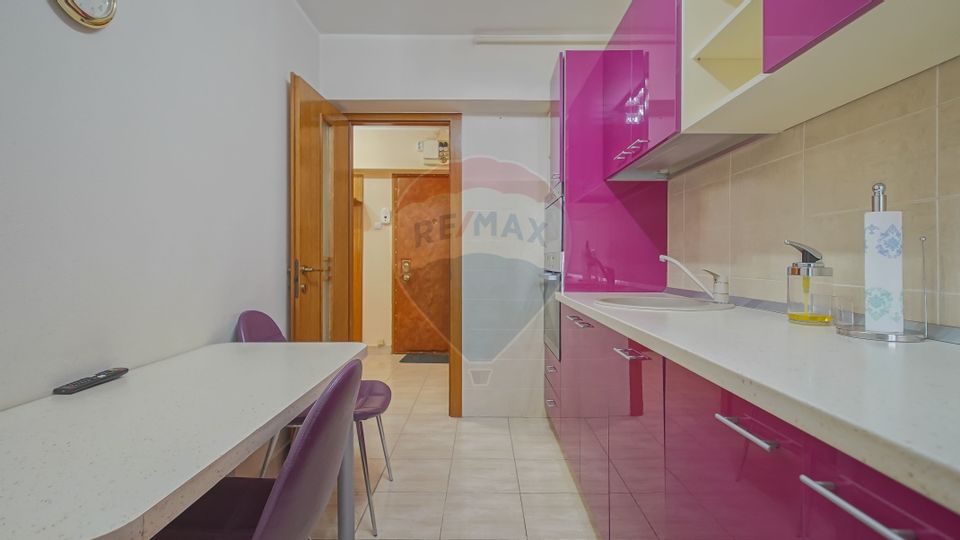 COMISION 0! 3 CAMERE RENOVAT CU BALCON | SEMIDECOMANDAT | VICTORIEI 10