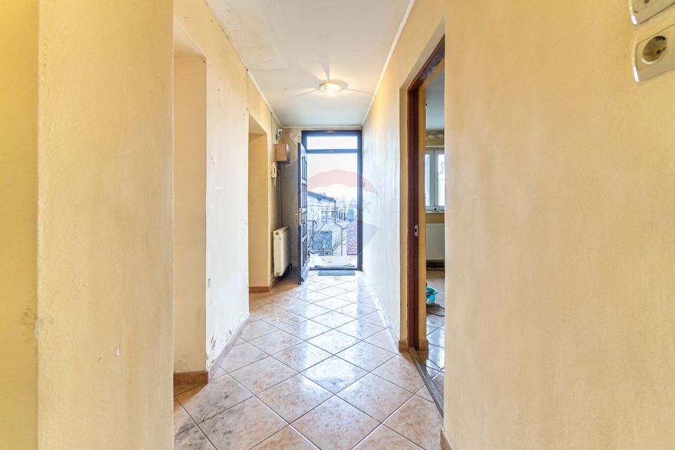 Casă individuală cu două unități locative. Zona Horia–Cloșca–Crișan