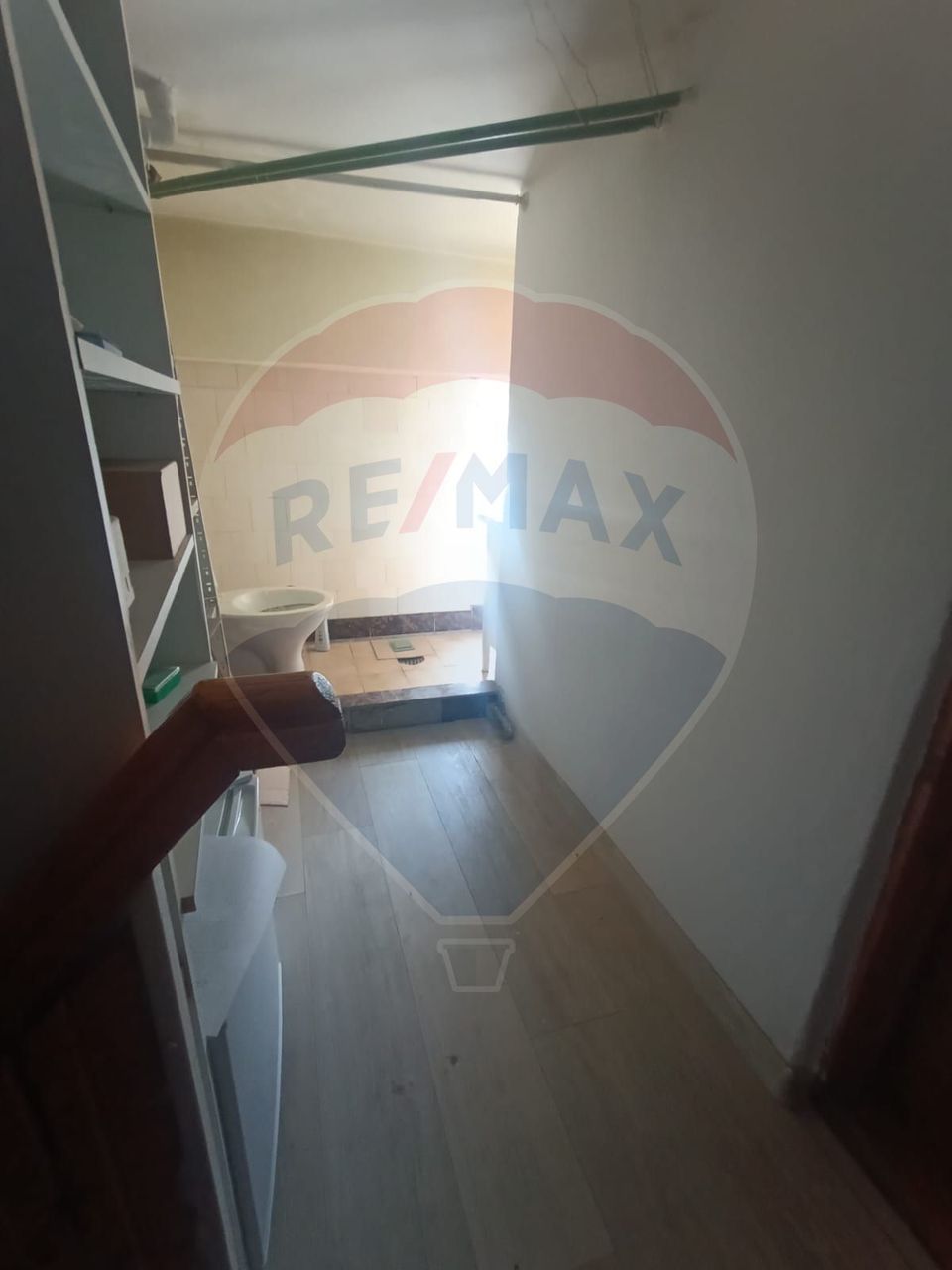 81sq.m Commercial Space for rent, Central area