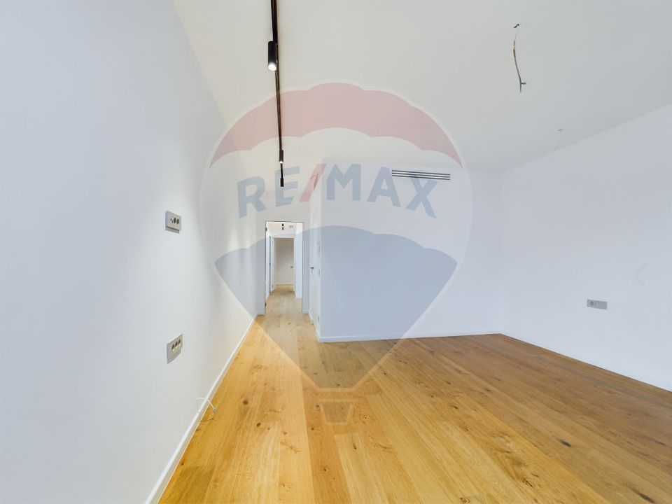 5 room House / Villa for sale