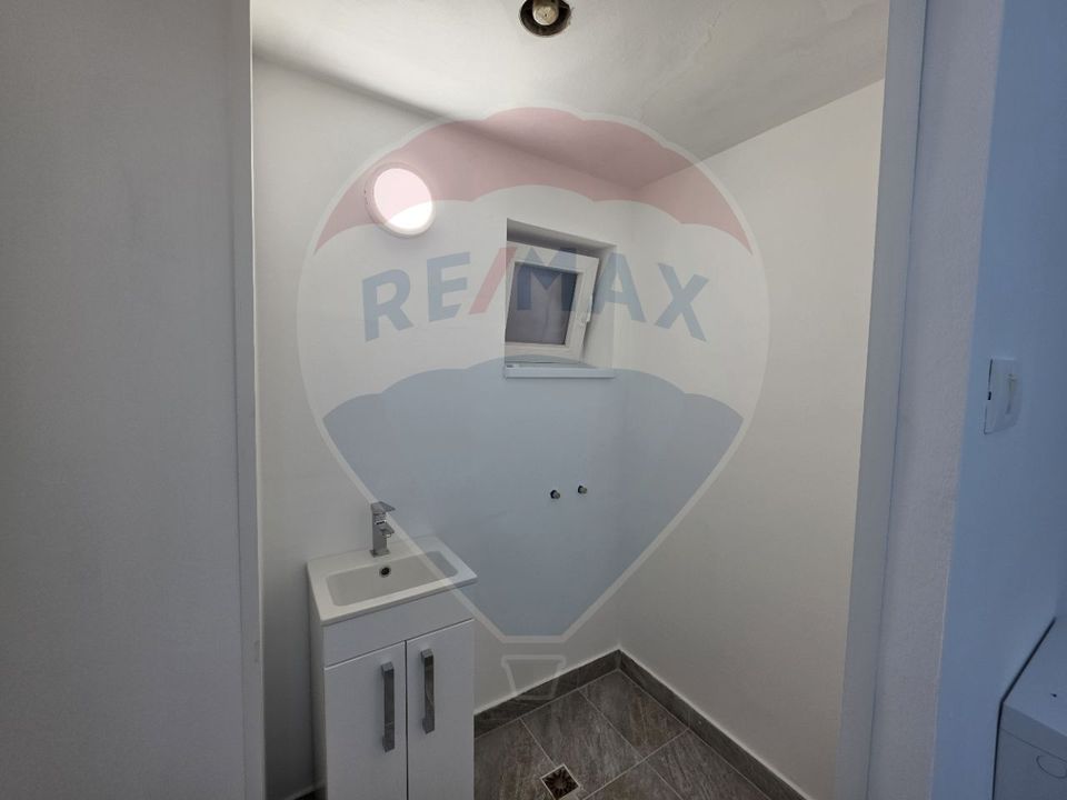 80sq.m Commercial Space for rent, Ultracentral area