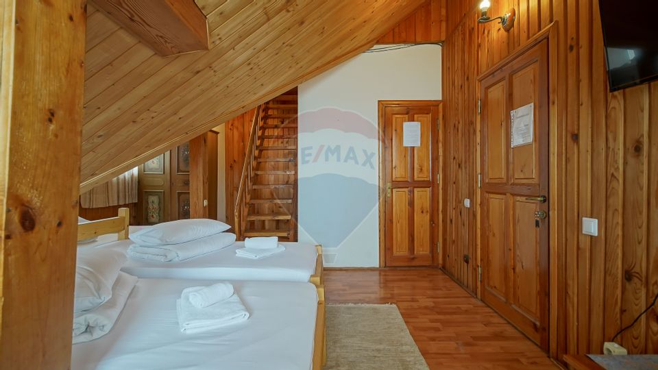 Vilă 12 camere  1.091 mp construiți Poiana Brașov