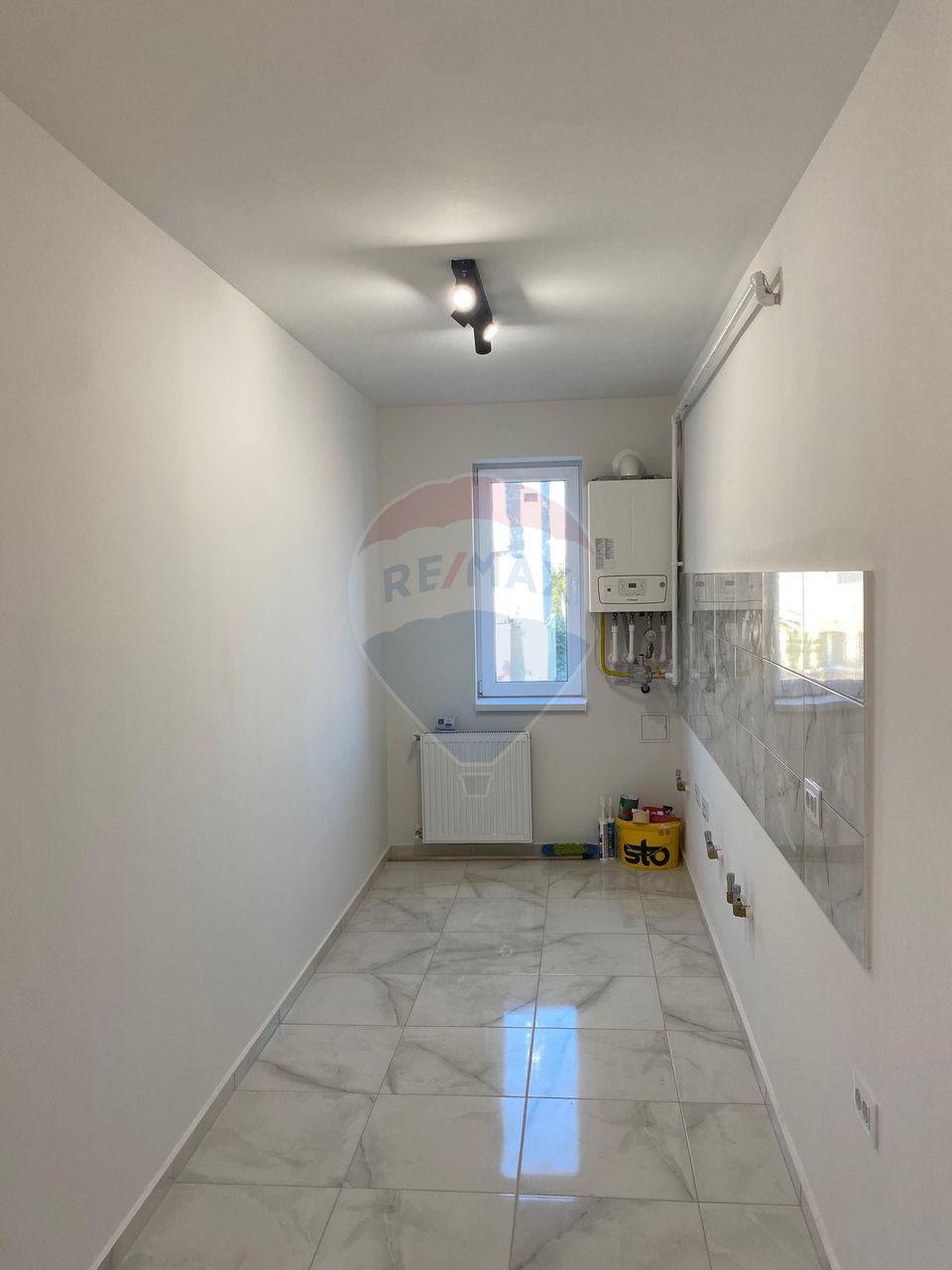 Apartament cu 3 camere de vânzare