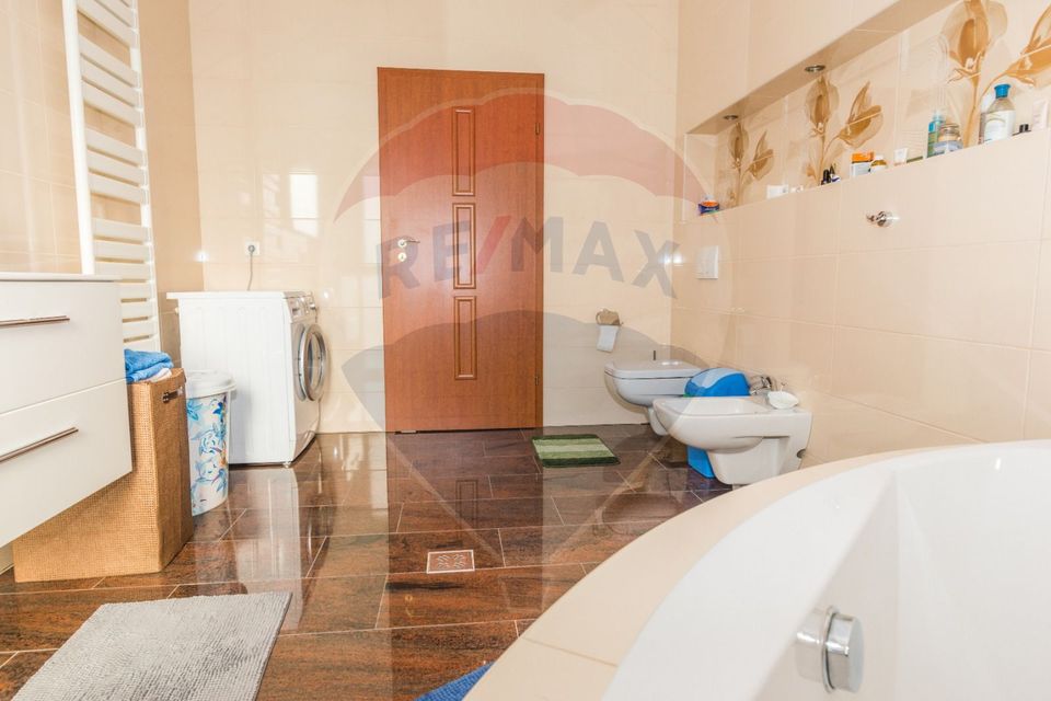 Vila in stil  mediterenean, lux,  statiunea balneoclimaterica Covasna