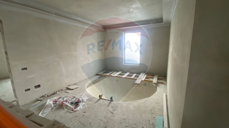 House / Villa with 4 rooms for sale, Nucet, Dambovita.