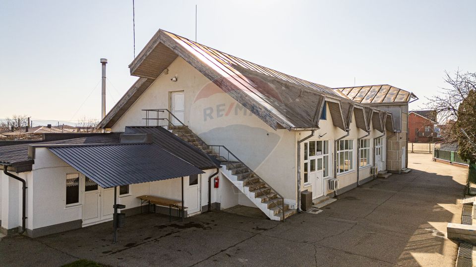 940sq.m Commercial Space for rent, Serbanesti area